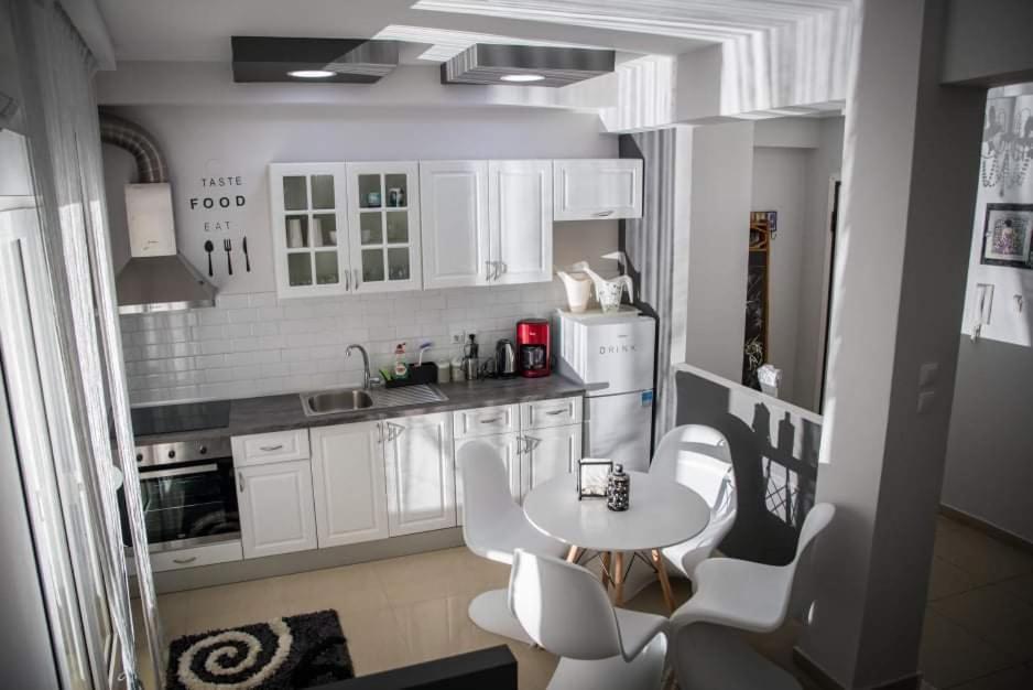 Boutique Lux Apartments Kavála ภายนอก รูปภาพ